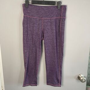 Athleta Womens M Cropped Yoga Activewear Purple Leggings